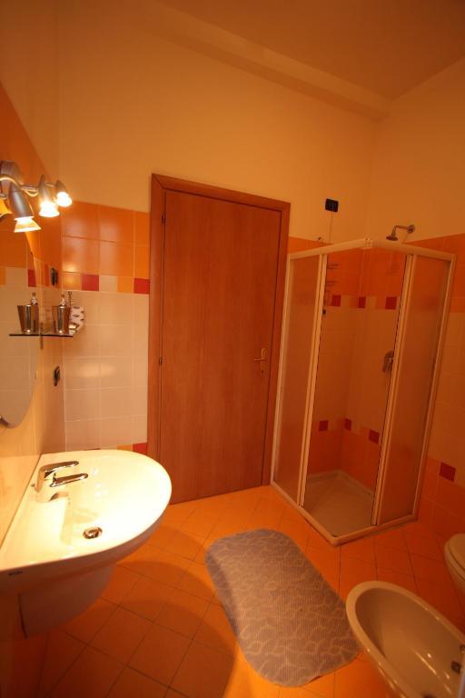 Bed And Breakfast Centrostorico Sarnico Dış mekan fotoğraf