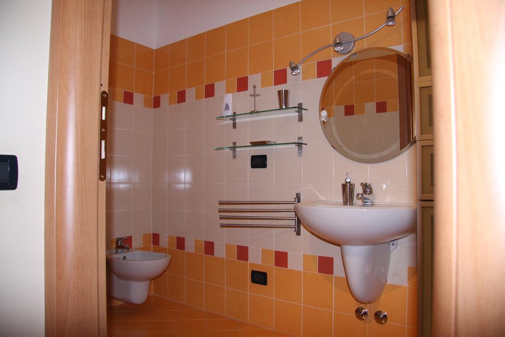 Bed And Breakfast Centrostorico Sarnico Dış mekan fotoğraf