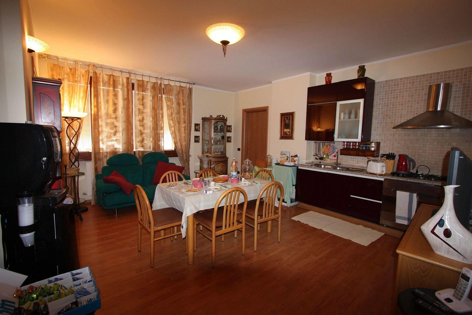 Bed And Breakfast Centrostorico Sarnico Dış mekan fotoğraf